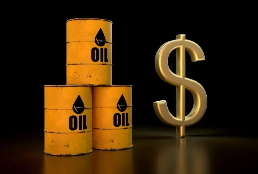 Analisis Surplus Dikaji Ulang, Minyak Menguat - Data Pasar 2025-10-22