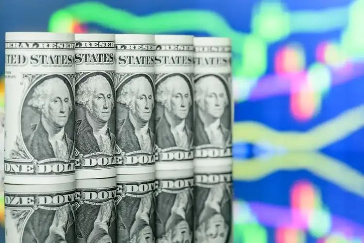 Analisis Dolar Menguat Tipis, Fokus pada Risalah Fed - Data Pasar 2025-12-30