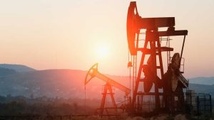 Minyak Bertahan di Atas $100, Langkah Darurat Belum Redam Premi Risiko Iran