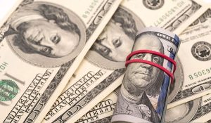 Dolar AS Menguat, Pasar Tunggu Data Tenaga Kerja