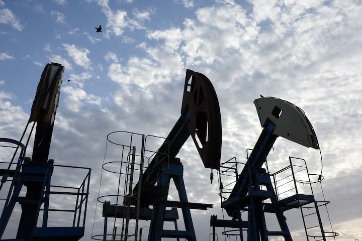 Minyak Turun ke US$86, Pasar Tunggu Sanksi Baru AS Analisis Minyak Turun ke US$86, Pasar Tunggu Sanksi Baru AS ke Iran - Bestprofit Futures Trading